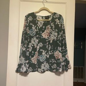 Liz Claiborne Ruffle Sleeve Floral Blouse